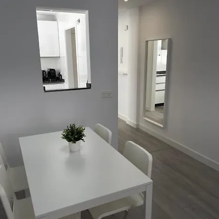 Princesa 5 Apartment *